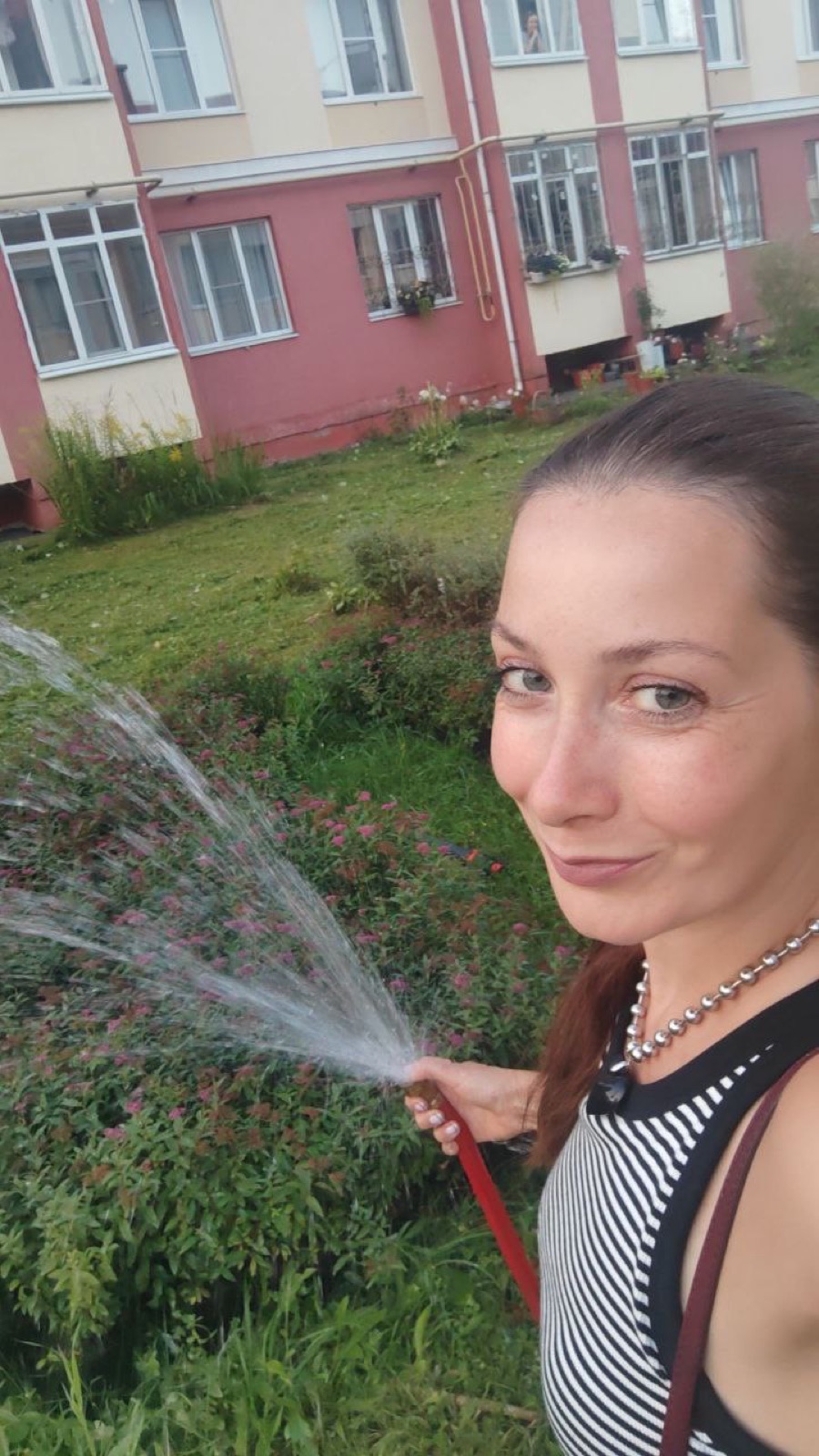Полив саженцев